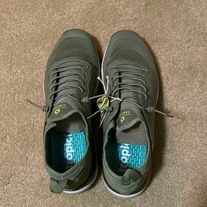 Men’s 11.5 new shoes